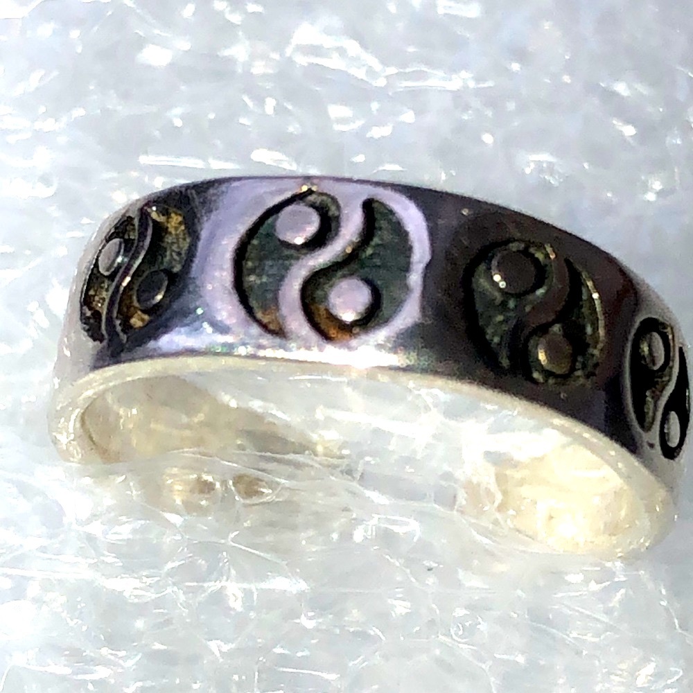 Vintage yin yang sterling silver ear cuff toe ring